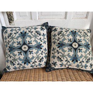 Vintage Pier 1 Pair of Cotton Embroidered Accent Throw Pillows Blue White 14x15"